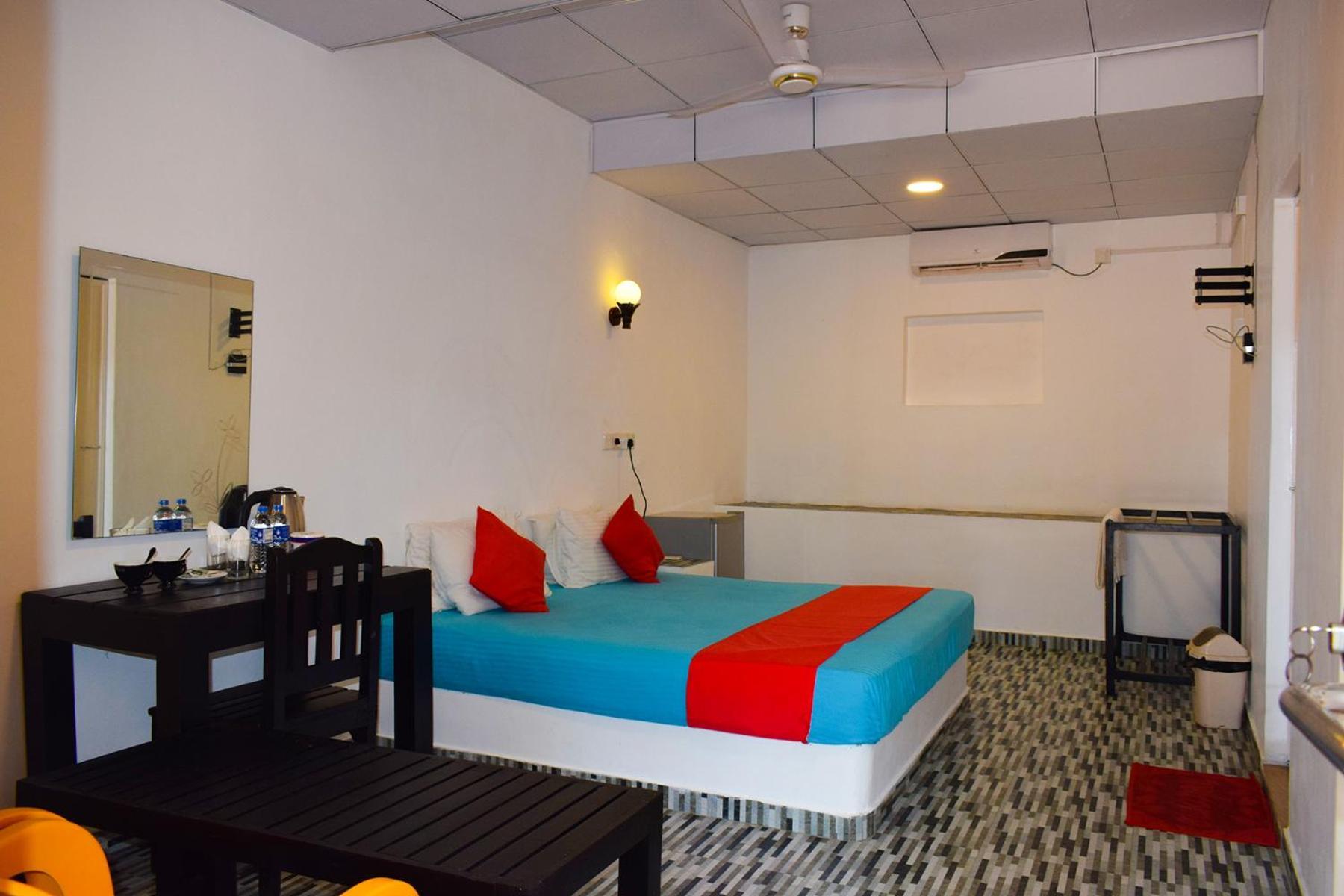 Golden Beach Cottages Trincomalee Exterior foto