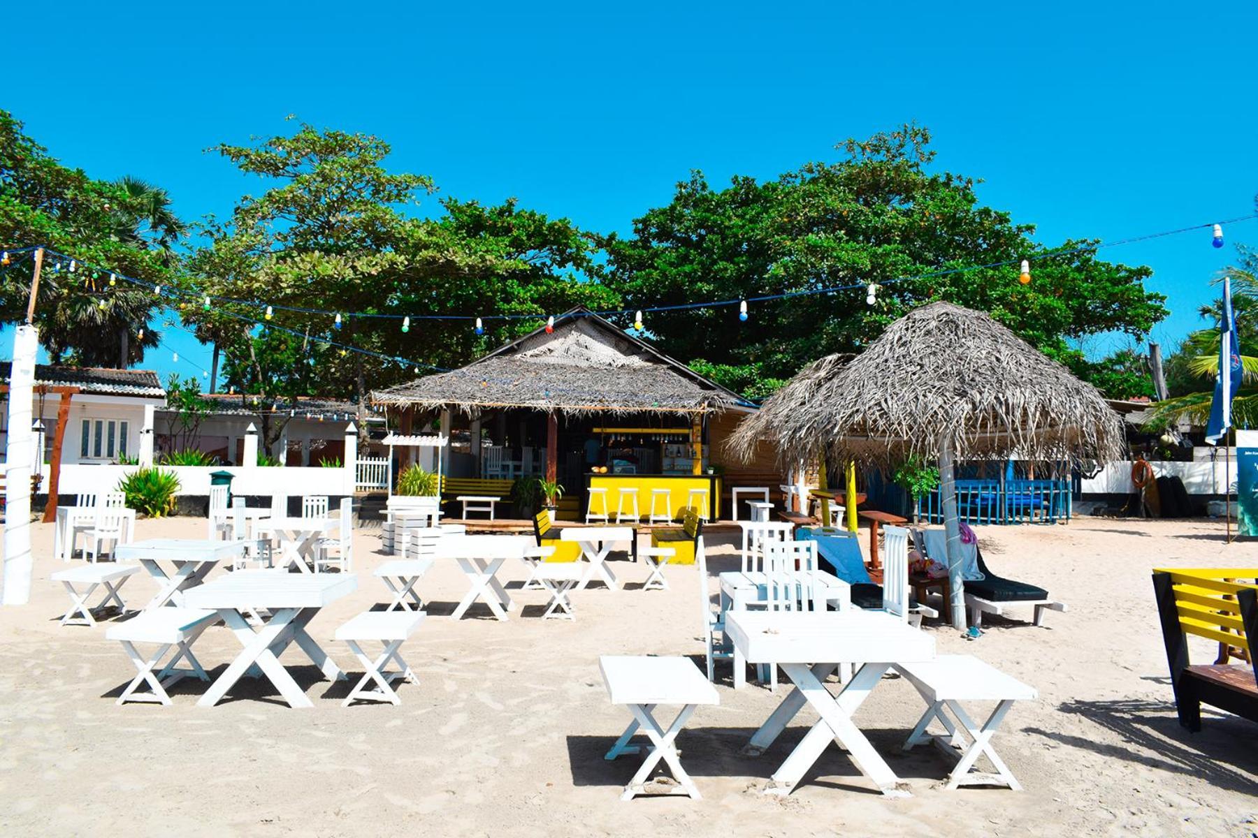 Golden Beach Cottages Trincomalee Exterior foto