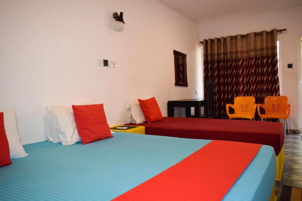 Golden Beach Cottages Trincomalee Exterior foto